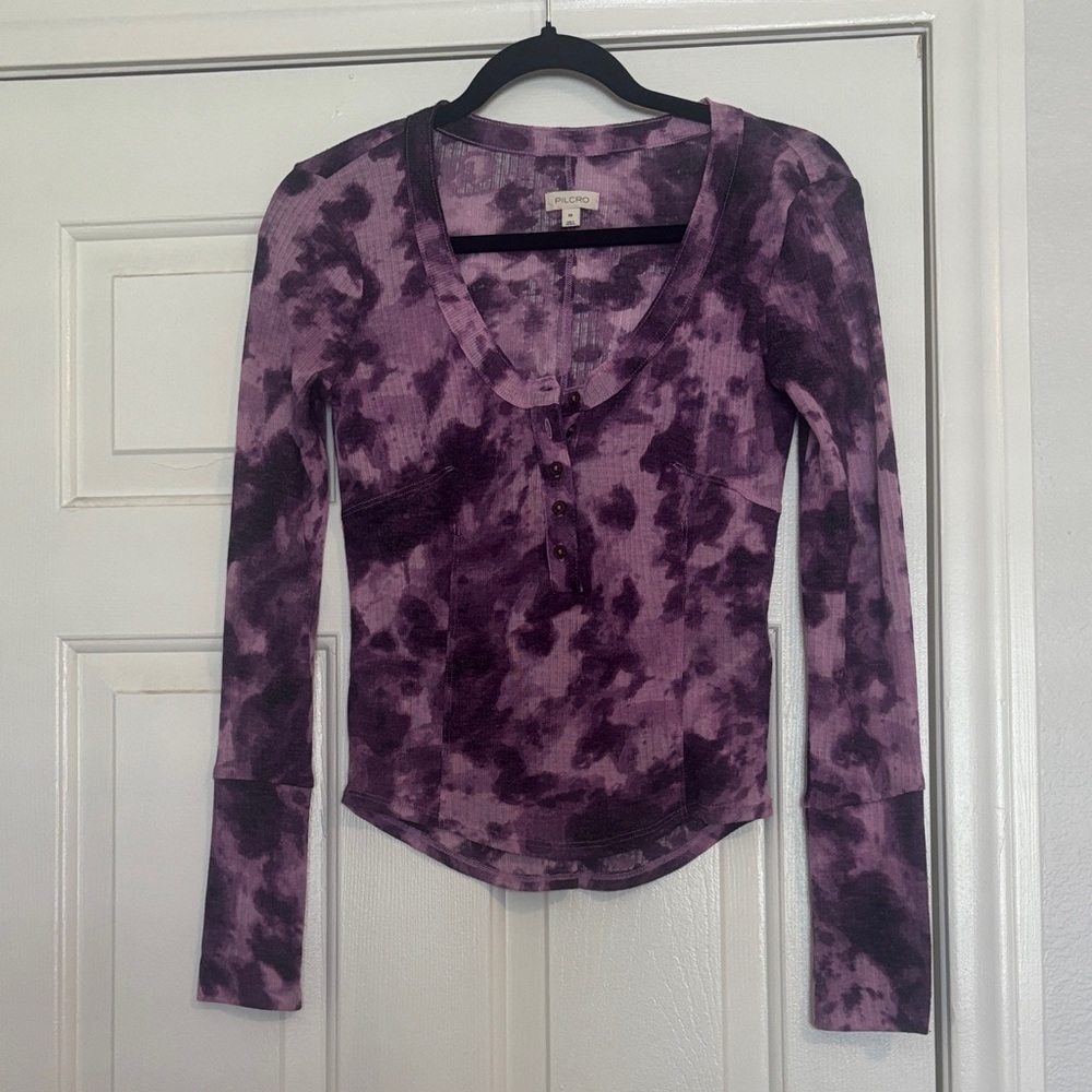 Anthropologie ( Pilcro) Autumn Cashmere Purple Tie-Dye Henley Long-Sleeve Top